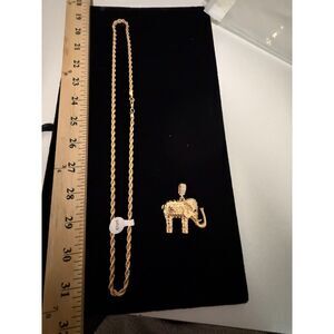 NEW 24" gold tone chain with lobster clasp and pendant -ELEPHANT
